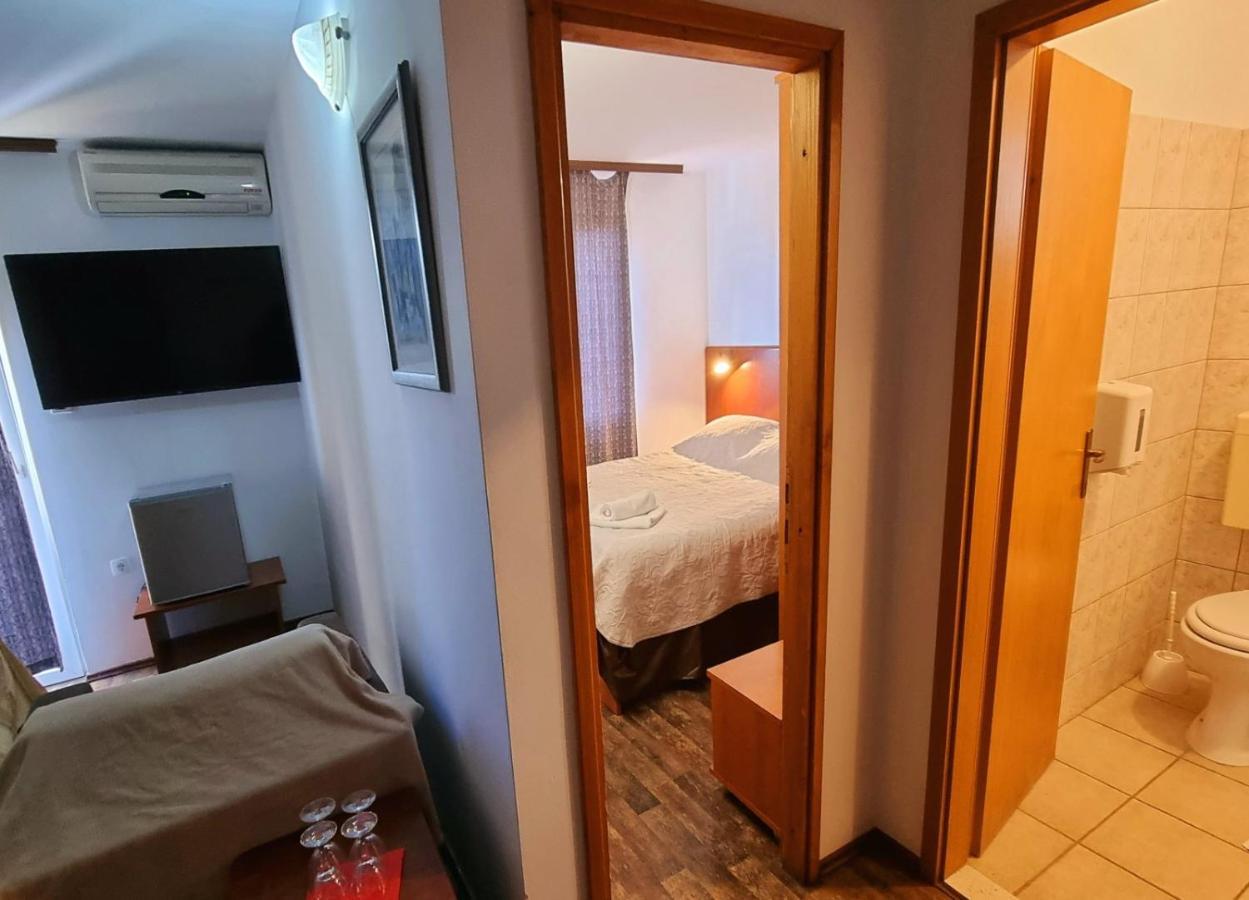 Visovac Rooms And Breakfast Skradin Exteriér fotografie